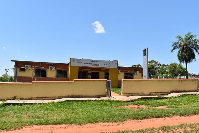 
En la Unidad de Salud de la Familia USF de la colonia Oñondivepá los pobladores piden la contratación de médicos 