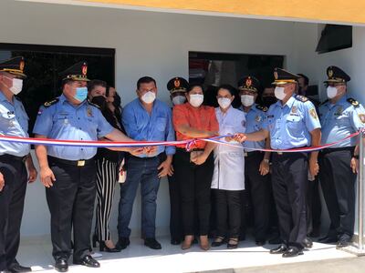 Autoridades policiales y polìticas participaron del acto realizado hoy en Horqueta.