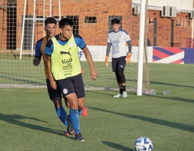 La Albirroja Sub 20 y un intenso inicio de semana en el CARDE.