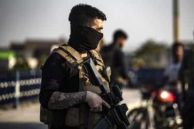 Un combatiente de las Fuerzas de Siria Democrática en el norte de Siria.