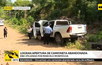 La camioneta fue abandonada en las inmediaciones del anfiteatro.