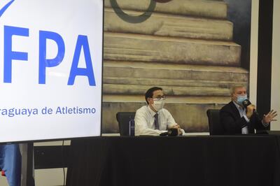 El secretario general de la FPA, Gerardo Acosta, y el presidente Miguel Carrizosa ofrecieron ayer los detalles del regreso a la competencia en una conferencia de prensa en el Parque Olímpico.