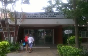 El proyecto de reconversión de la Clínica Periférica en Hospital 12 de junio podría traer muchos beneficios a los asegurados, pero según denuncias la construcción está plagada de maniobras para recaudar.