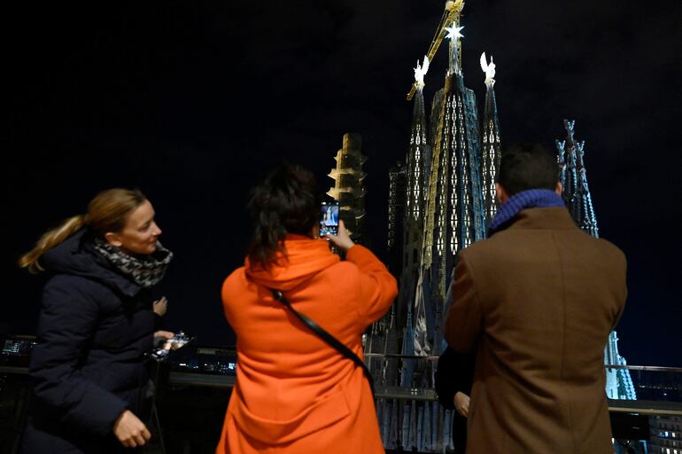 Para 2026, año en el que se cumple el centenario de la muerte del genial arquitecto catalán, está previsto terminar la torre de Jesucristo, que con 172,5 metros debe ser la más alta de todo el templo, según proyectó Gaudí.