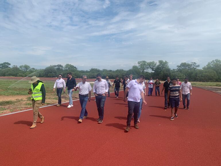 Pista de atletismo en el Chaco.