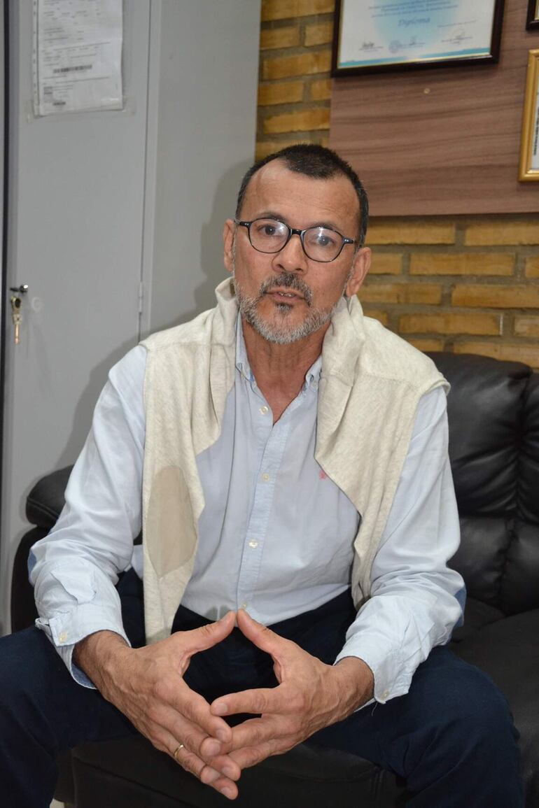 Isidro Guerrero Cabrera durante su visita a San Juan Nepomuceno.