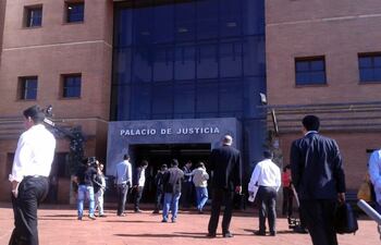 Palacio de Justicia de Pedro Juan Caballero