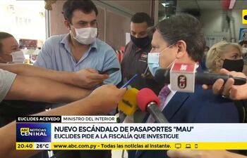 Nuevo escándalo por pasaportes "Mau"