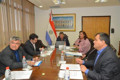 Mesa directiva de Diputados incluye analizar informe sobre intervención de Gobernación de Guairá.