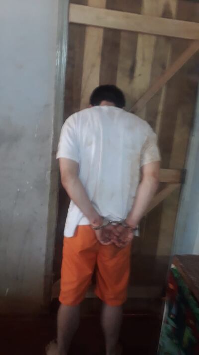 El sindicado fue atrapado por vecinos y entregado a agentes policiales del destacamento N° 1.