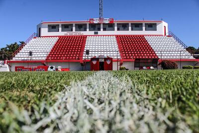 En el estadio Isidro Roussillón Pascottini, se pondrá en marcha la 17ª ronda del torneo de la Primera División C, con el enfrentamiento entre Benjamín Aceval y Humaitá.