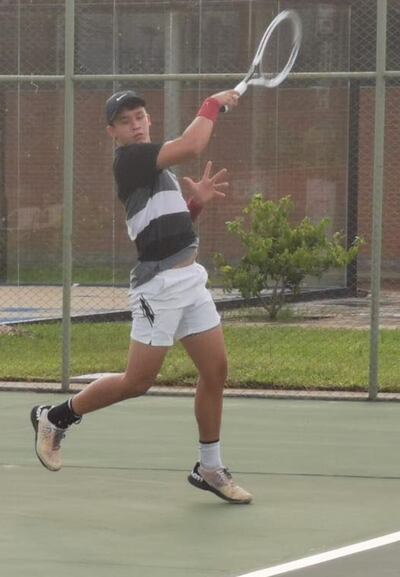 Tras superar la fase de clasificación, Lucas Brítez Risso venció
anteayer a Ayed Zatar, en primera ronda de caballeros.