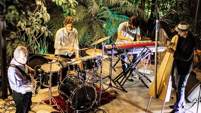 Luisiño Bordón, Pablo Medina, Rolfi Gómez y Blas Flor durante una presentación de Ndavaru.
