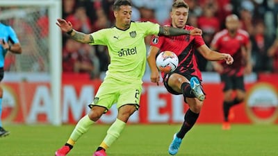 Atlético Paranaense, Peñarol