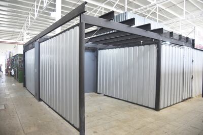 Varias casillas se encuentran vacías en el Bloque C del Abasto. Entre ellas están las ofertadas.