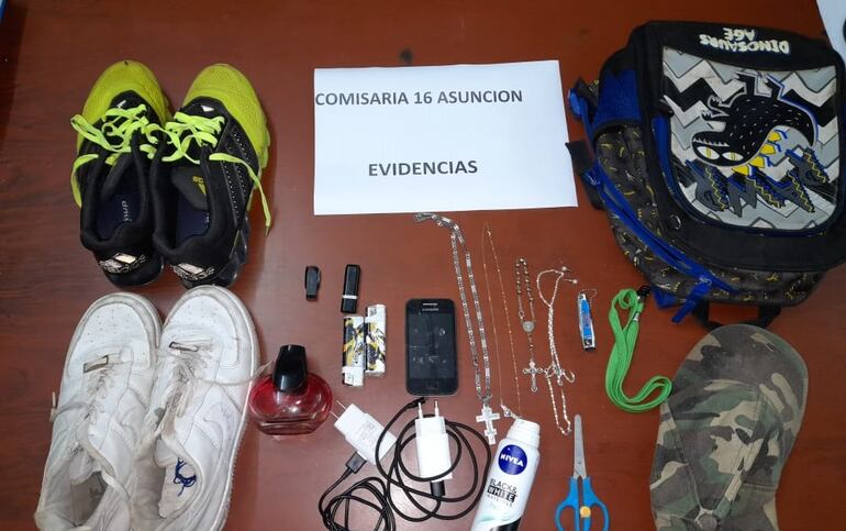 Objetos recuperados por la Policía.