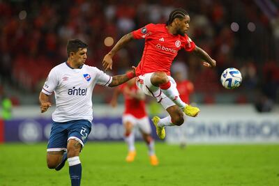 Nacional sacó un empate en Porto Alegre