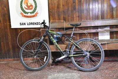 Bicicleta hurtada y recuperada.