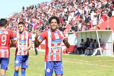 Renzo Carballo marcó el segundo gol en la goleada de Pastoreo ayer sobre Deportivo Santaní. (Foto: APF)