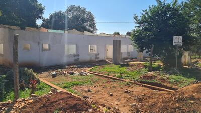 El Centro de Salud de Valenzuela fue cerrado por remodelaciones que permanecen inconclusas.