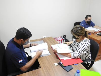 Auditores de la Contraloría ya revisan los documentos contables de la comuna.