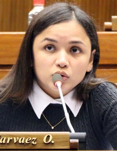 La diputada de Central Jazmín Narváez vuelve a ser la líder de la bancada de Colorado Añetete en reemplazo de Samaniego.