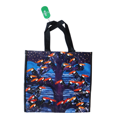 Los diseños son de la artista y activista ambiental Ysanne Gayet.