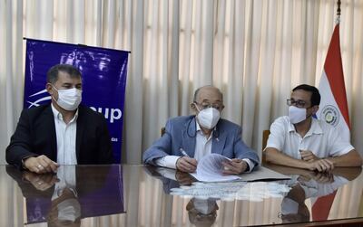 Cándido Argüello (Secretaría Nacional de Deportes), Luis Alberto Lima (presidente APUP), y Acosta (FPA).