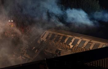 Los restos de los trenes siniestrados cerca de Larissa, Grecia.