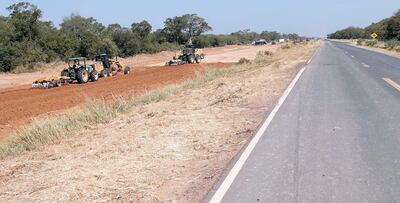 Avance de obras en la Transchaco en la zona de Yalve Sanga. Es uno de los mayores proyectos del MOPC (foto de Marvin Duerksen).