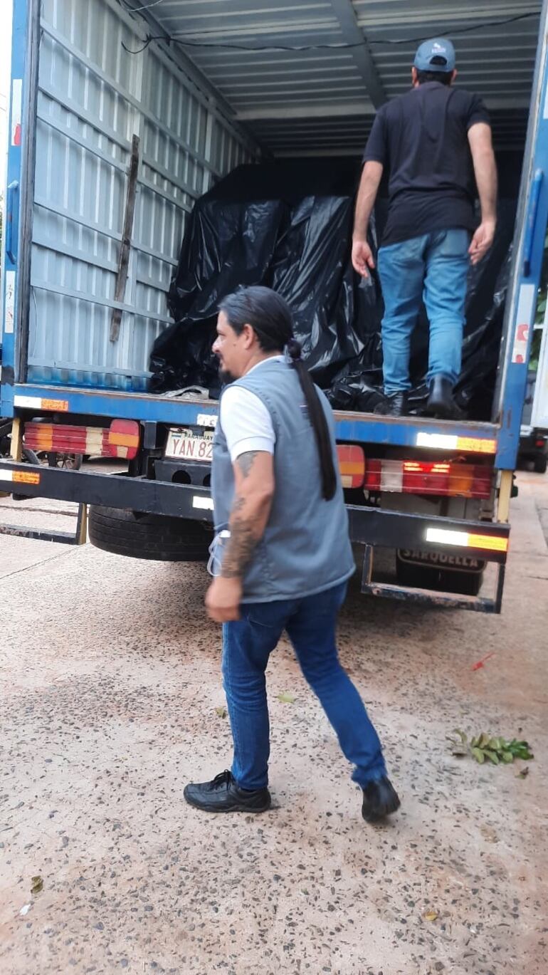 La entrega de las máquinas y maletines electorales se llevó a cabo en los 18 distritos del departamento de Paraguarí