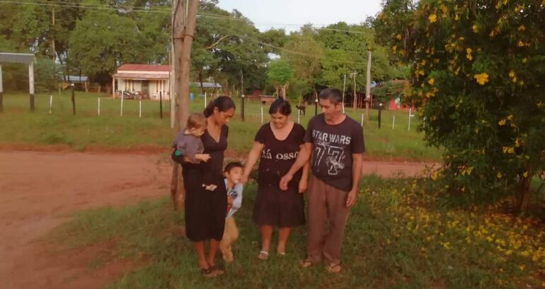 Las viudas y los hijos claman del apoyo del gobierno nacional tras el asesinato de su esposo