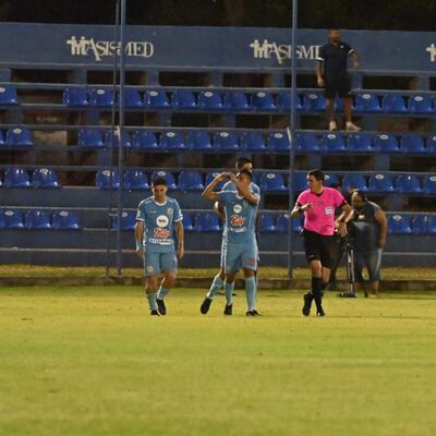 Sol de América cayó ante Resistencia en el estadio Luis Alfonso Giagni.