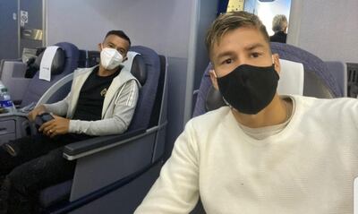 Alejandro Romero Gamarra (i) y Gastón Giménez viajando a Asunción.