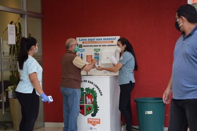 Ingreso a la Municipalidad de San Lorenzo.