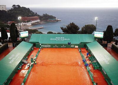 La lluvia detuvo en dos ocasiones la disputa de la primera ronda.