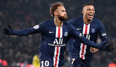 Neymar y Kylian Mbappé listos para suceder a Messi y CR7, según Platini.