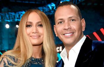 La cantante estadounidense Jennifer Lopez y el exjugador de béisbol estadounidense Álex Rodríguez.