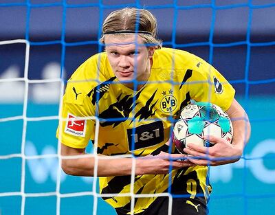 Erling Haaland hizo doblete para Dortmund.