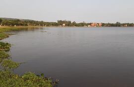 Lago Ypacarai, presenta 0% de presencia de coliformes fecales y también la progresiva mejoría de las aguas.