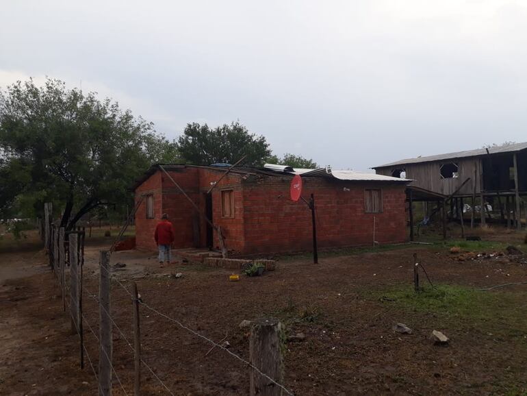 Temporal afectó viviendas en Bahía Negra.