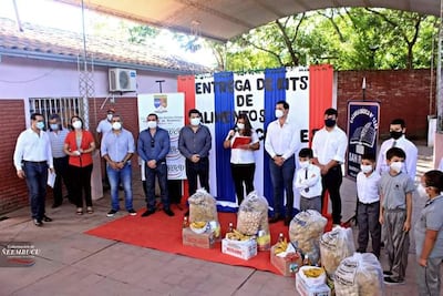El gobernador de Ñeembucú, Luis Benítez, aseguró que están en condiciones para la provisión de merienda y almuerzo escolar para los 9200 niños del duodécimo departamento.