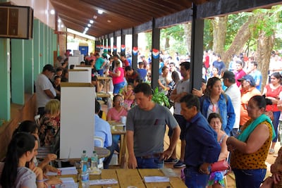 Masiva concurrencia de electores en Villarrica.