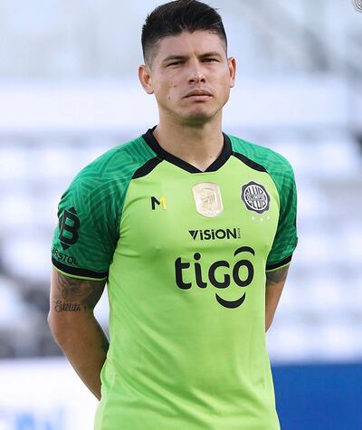 El arquero Alfredo Aguilar (33 años), sigue sin arreglar su continuidad en Olimpia.