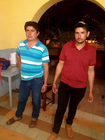 El de la izquierda de la pantalla es Ramón Maciel Vera, libre, el otro es Marcial Vallejo, también procesado por el mismo caso, pero preso en Villarrica