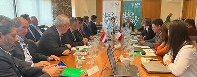 Reunión del Consejo Agropecuario del Sur, en Colonia, Uruguay, el 16 de marzo de 2023. Participaron por Paraguay el ministro Santiago Bertoni y el titular de Senacsa, José Carlos Martin; por el ONSA, el Hugo Idoyaga.