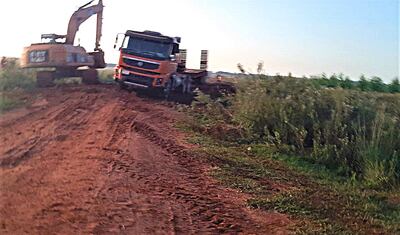 Por segunda vez Mopc repara puente "Paso Sinfó" en Ybycuí