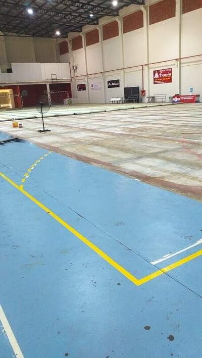 La pista del polideportivo de la Confederación se encuentra en plena refacción. Las mejoras serán estrenadas con los amistosos previstos contra equipos del Brasil.