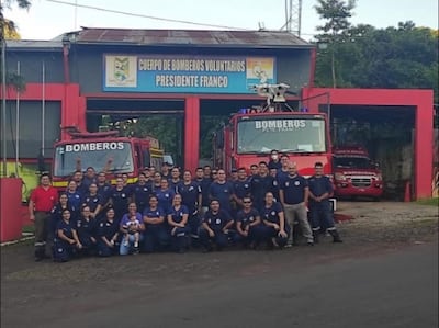 Los bomberos voluntarios hacen un gran esfuerzo para seguir trabajando ante la falta de recursos.