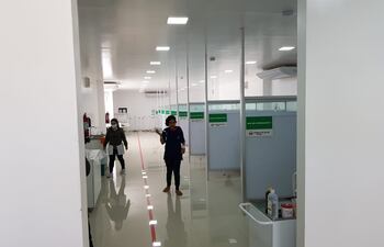 El pabellón de contigencia para cuadros respiratorios recibe entre entre 10 a 12 pacientes por día.